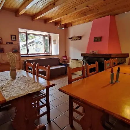 Prázdninový dům Albergue Las Escuelas Llánaves de la Reina