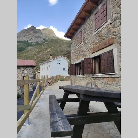 Prázdninový dům Albergue Las Escuelas Llánaves de la Reina